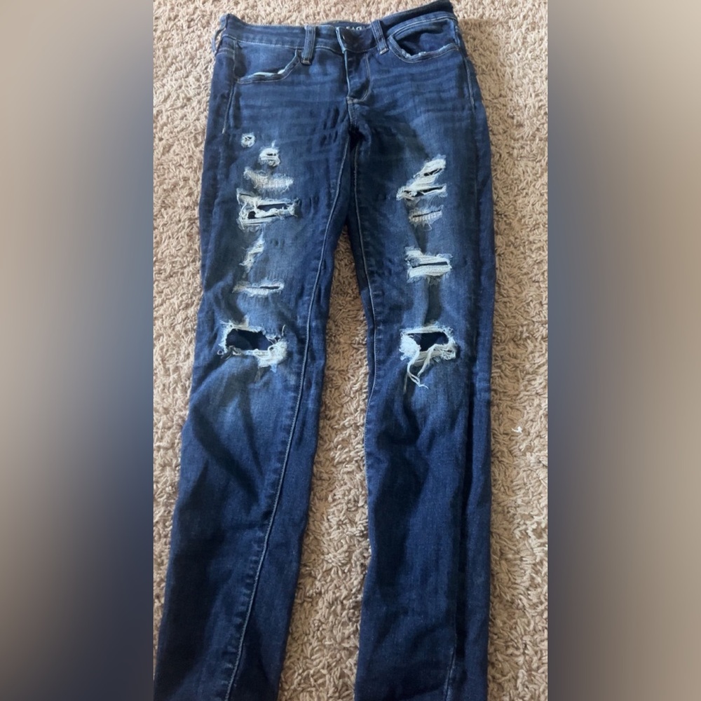 Size 0 American Eagle skinny jeans